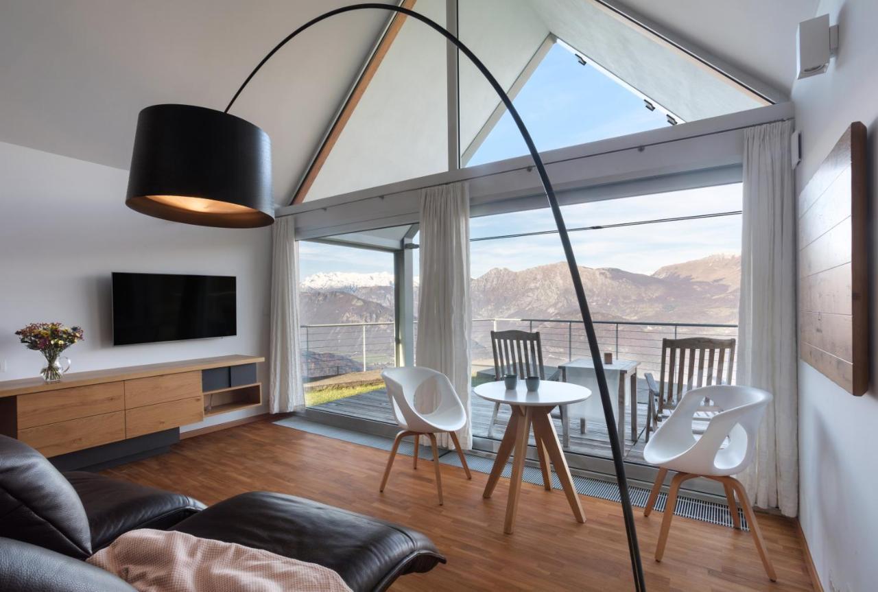 Nebesa Chalets Kobarid Exteriör bild