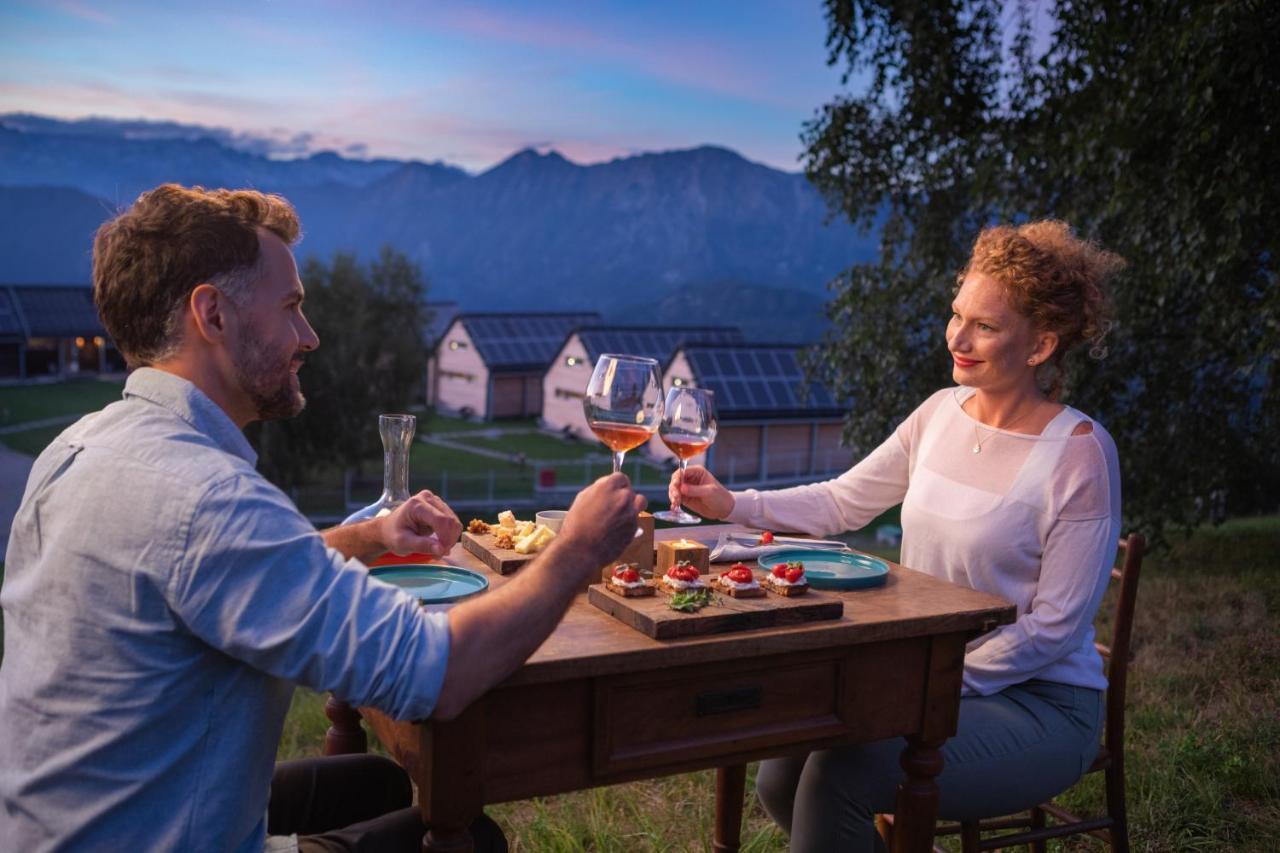 Nebesa Chalets Kobarid Exteriör bild